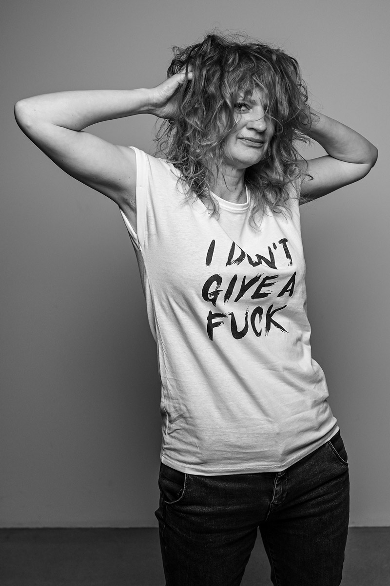 Porträtaufnahme von Vera – Teil der Serie I don’t give a fuck