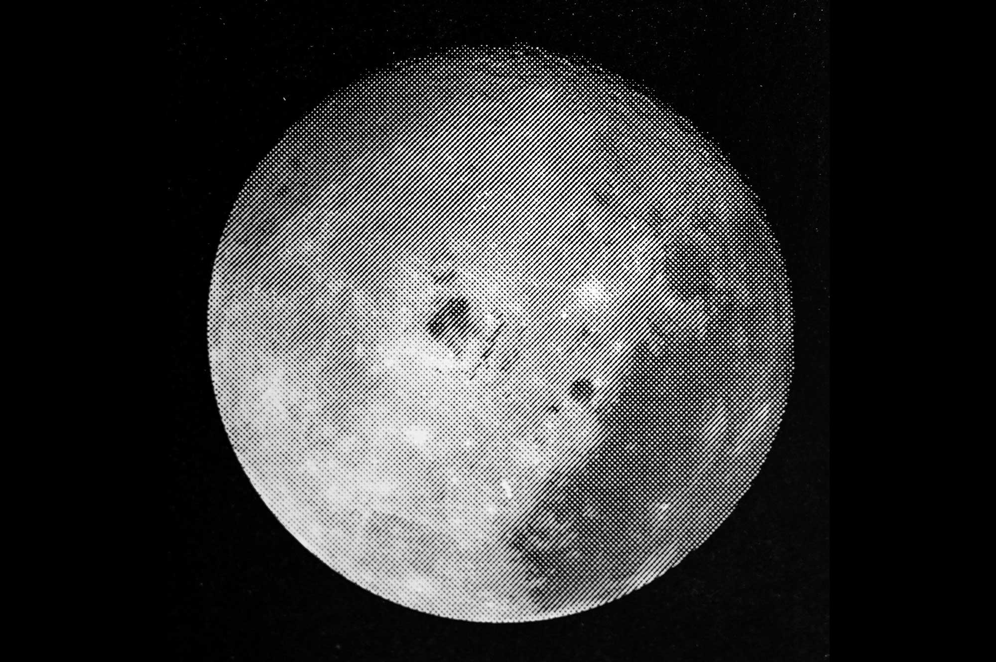 Vorschau zum Projekt: The Universe doesn’t ask why von Kathrina Looser